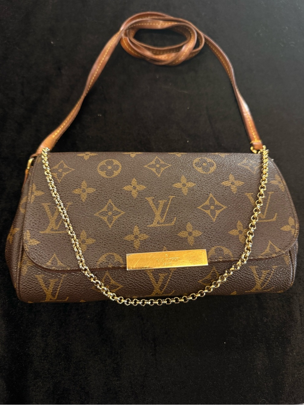 Louis Vuitton Monogram Canvas Crossbody in Brown with Gold Hardware - Picture 2 of 15